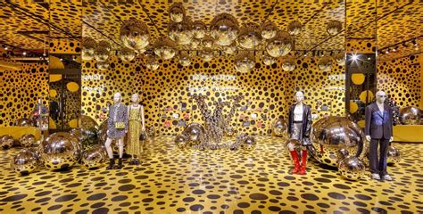 yayoi kusama louis vuitton|Louis Vuitton’s second collaboration with Yayoi Kusama expands .